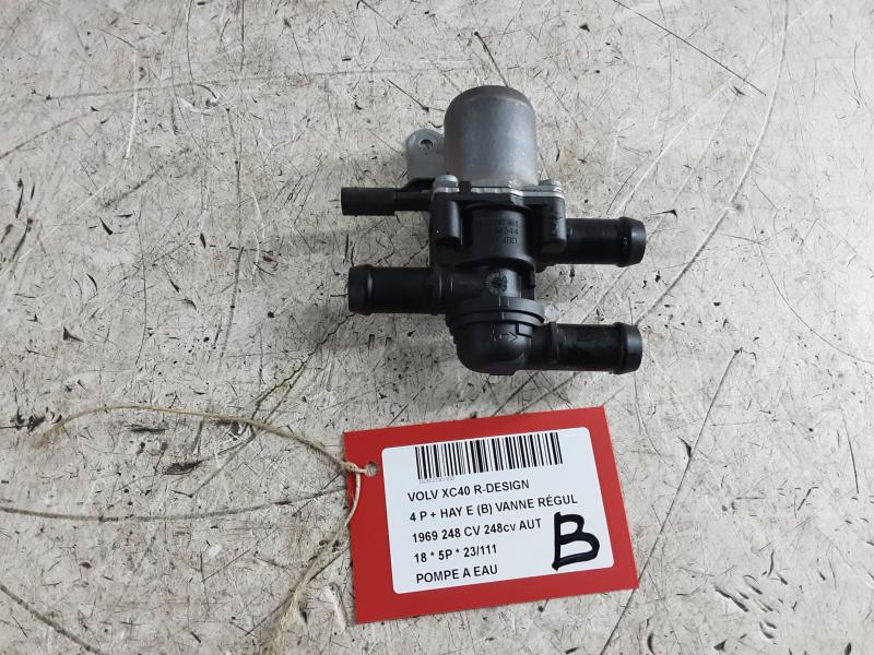 POMPE A EAU Volvo XC40 3/18+