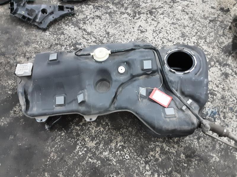 RESERVOIR ESSENCE Volvo XC40 3/18+