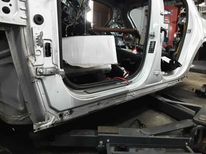 BAS DE CAISSE GAUCHE Volvo XC40 3/18+