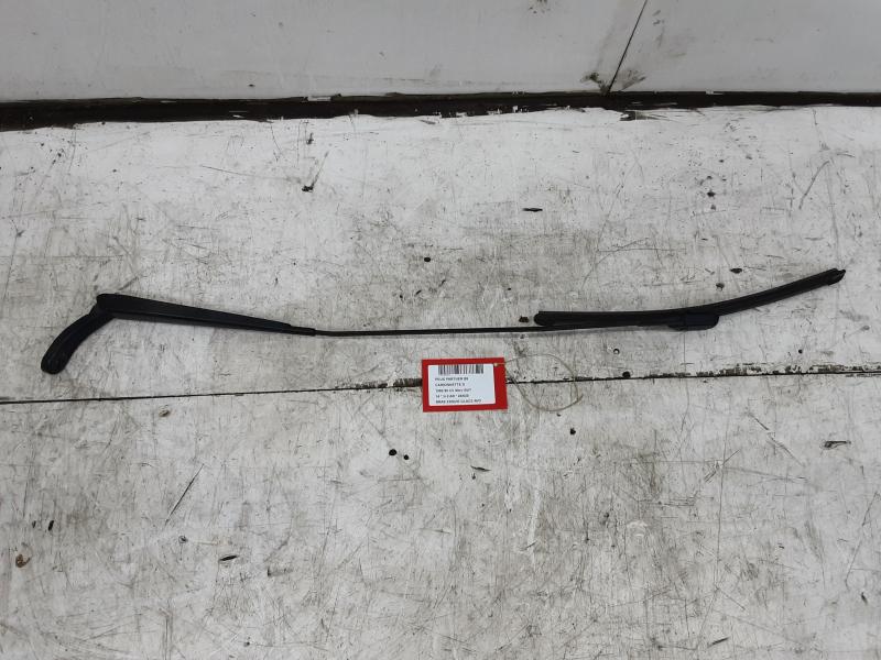 RIGHT FRONT WIPER ARM Peugeot 