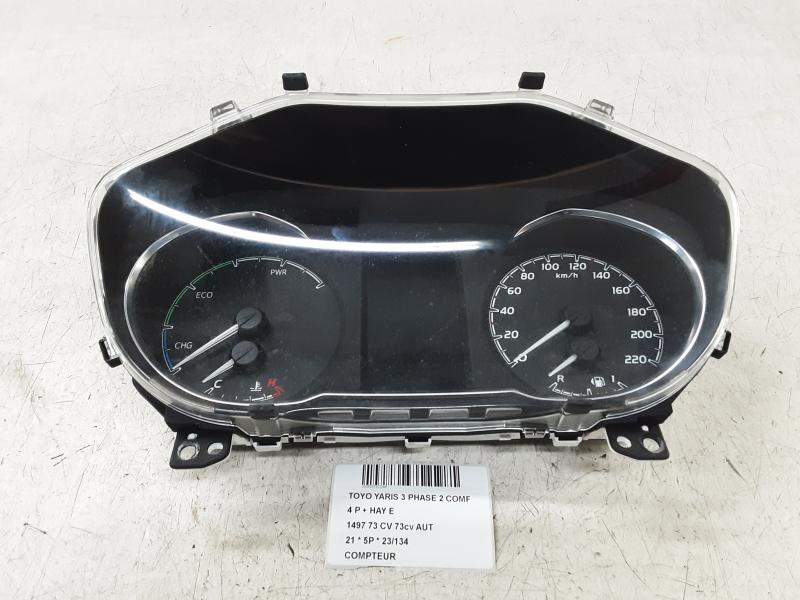 KM TACHO-KOMBIINSTRUMENT Toyota YARIS (5) 9/14 - 2/20