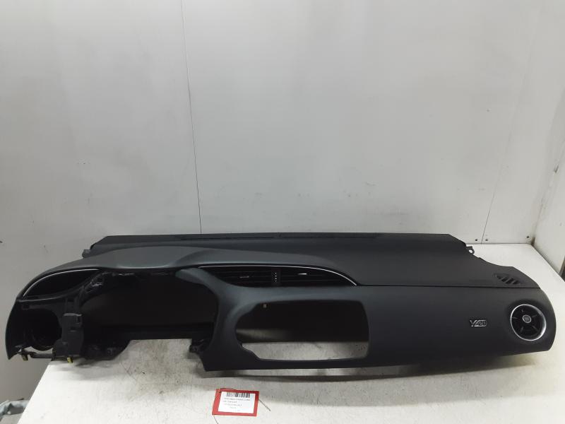 ARMATURENBRETT Toyota YARIS (5) 9/14 - 2/20