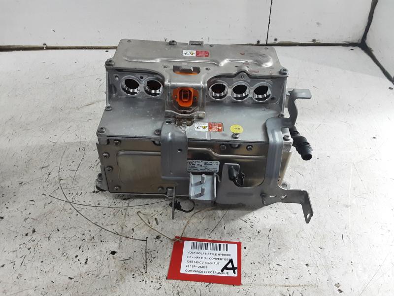 BESTURIGNSKAST HYBRIDE Vw GOLF VIII 2/20+