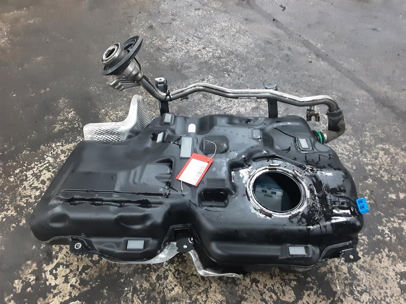 BRANDSTOFTANK DIELES Mercedes-Benz A W177 18 - 2/23