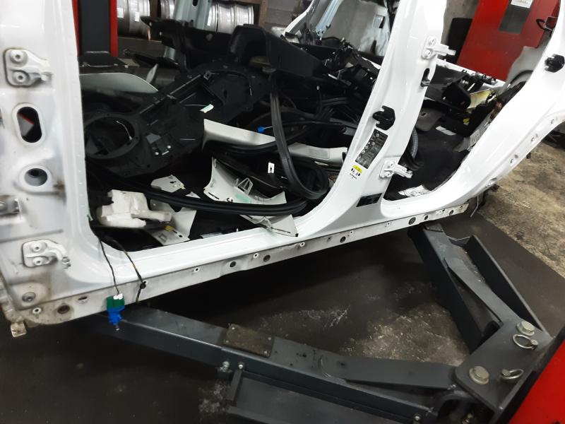 BAS DE CAISSE GAUCHE Land Rover EVOQUE 06/11 - 19