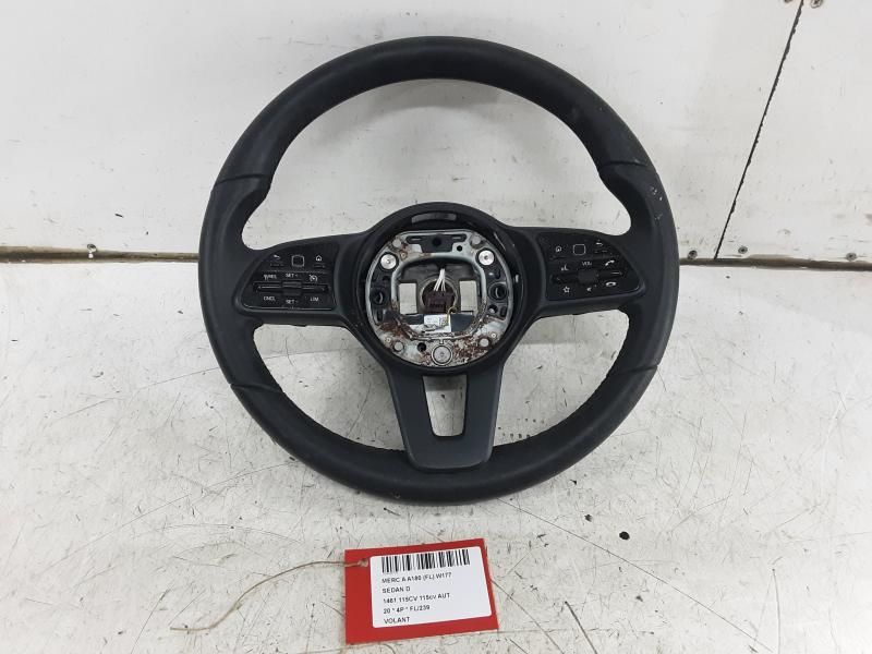 VOLANT Mercedes-Benz A W177 18 - 2/23