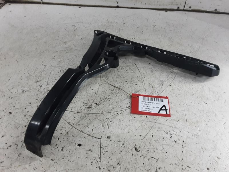 SUPPORT PARE-CHOCS ARRIERE GAUCHE Mercedes-Benz A W177 18 - 2/23