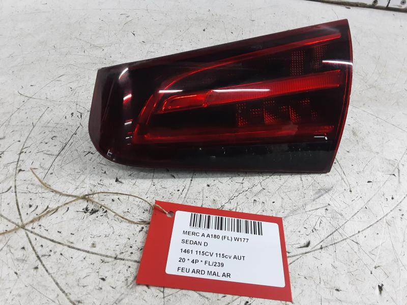 LICHT DEKSEL RECHTS Mercedes-Benz A W177 18 - 2/23