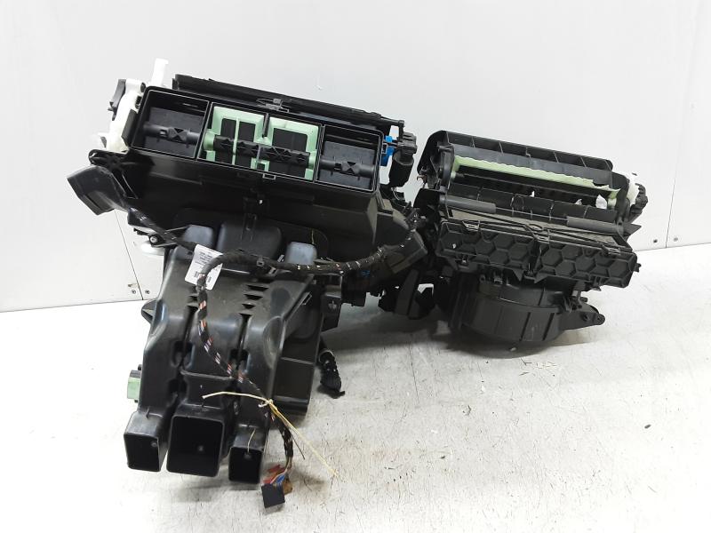 KACHELRADIATOR Audi Q3 11/18+