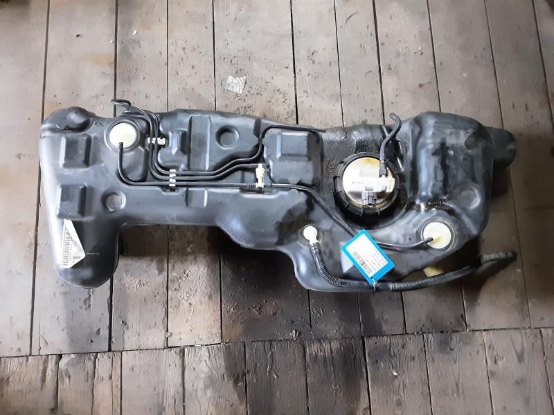 BRANDSTOFTANK BENZINE Nissan JUKE 5/10 - 14