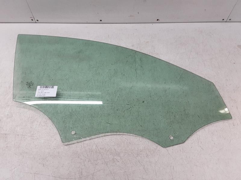VITRE DE PORTE AVANT DROITE Mercedes-Benz A W177 18 - 2/23