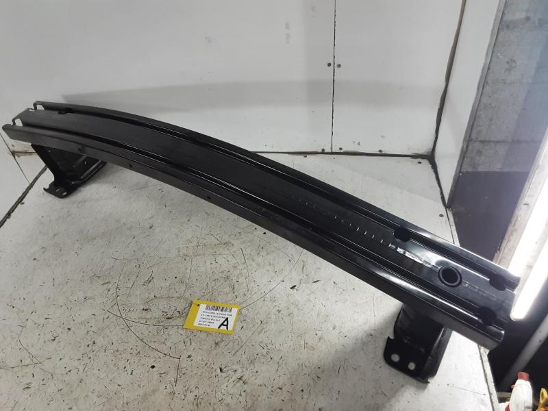 BUMPERBALK VOOR Toyota COROLLA CROSS 1/23+