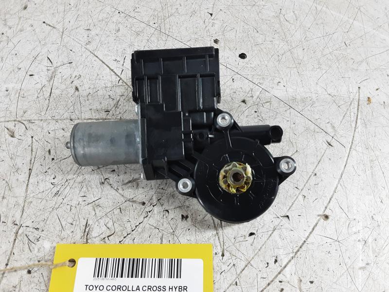 MOTOR RUITMECHANISME ACHTER LINKS Toyota COROLLA CROSS 1/23+