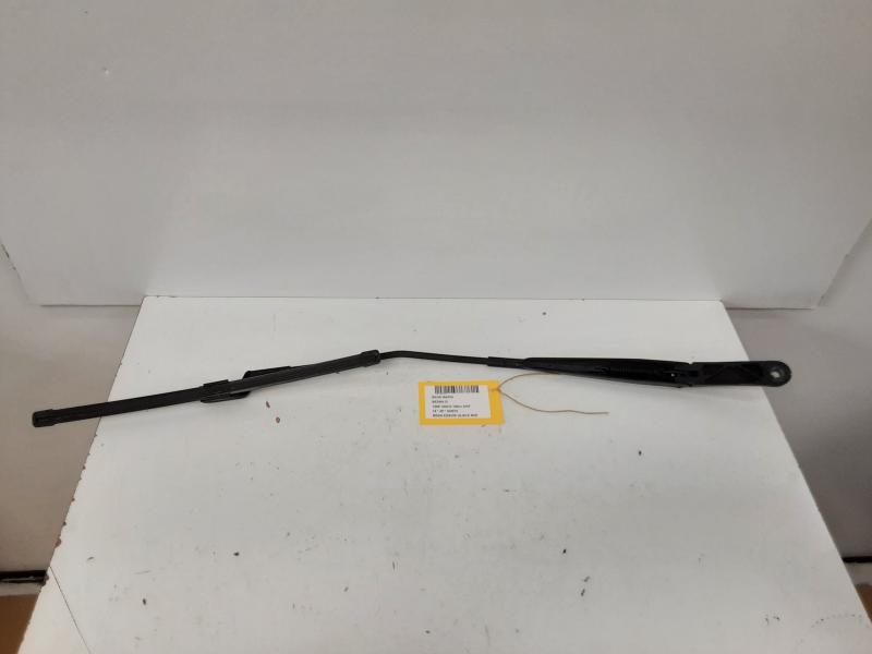 RIGHT FRONT WIPER ARM Skoda 