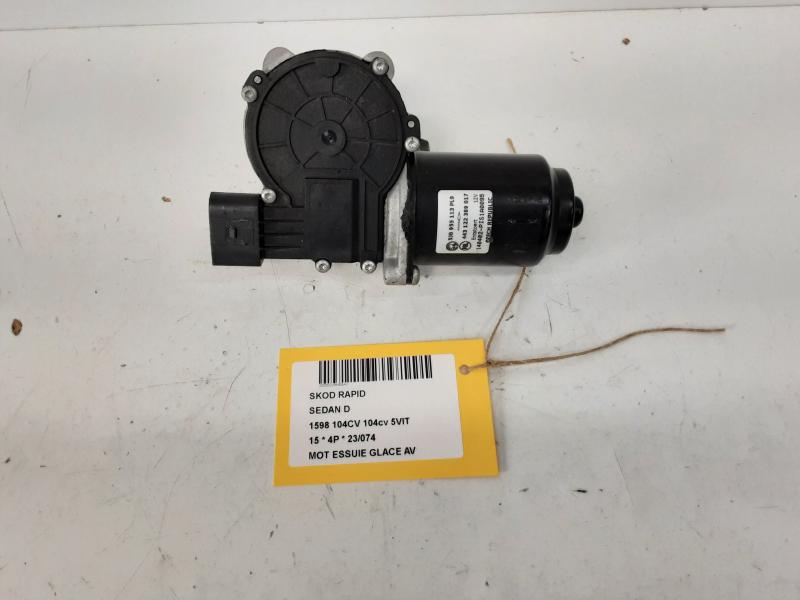 WIPER MOTOR FRONT Skoda 