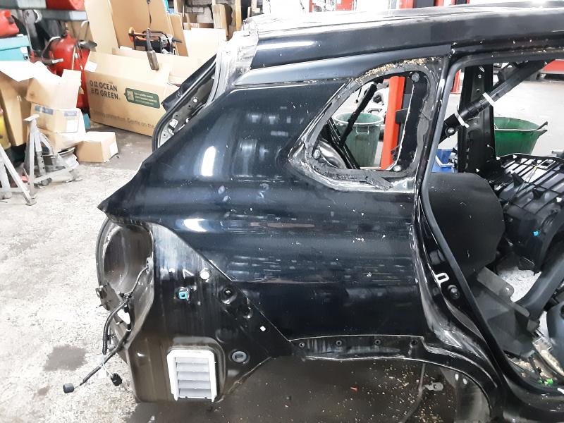 SPATBORD ACHTER RECHTS Toyota COROLLA CROSS 1/23+