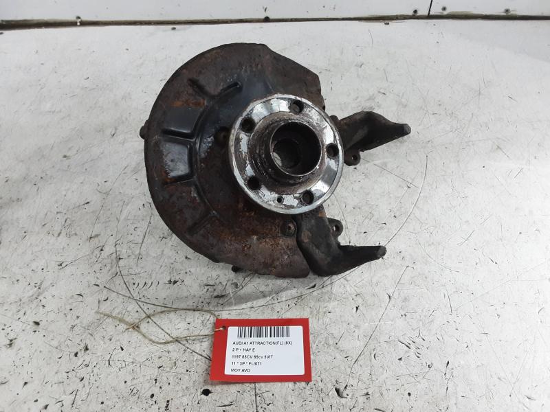 WIELNAAF VOOR RECHTS Audi A1 10-14