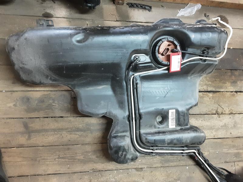 RESERVOIR ESSENCE Vw BORA