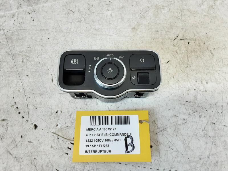 SCHAKELAAR Mercedes-Benz A W177 18 - 2/23