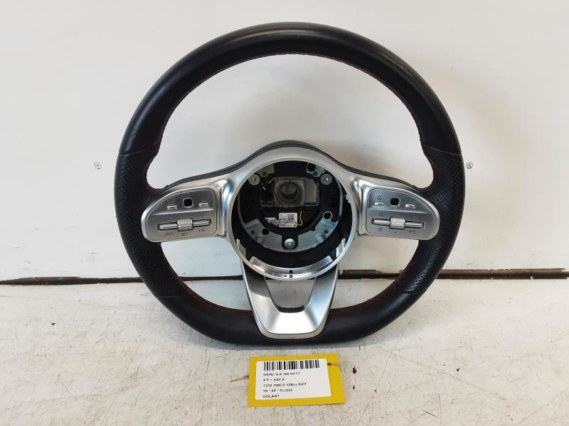 VOLANT Mercedes-Benz A W177 18 - 2/23