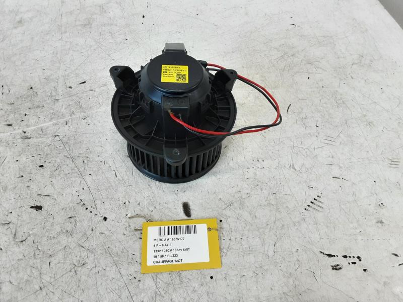 MOTEUR DE CHAUFFAGE Mercedes-Benz A W177 18 - 2/23