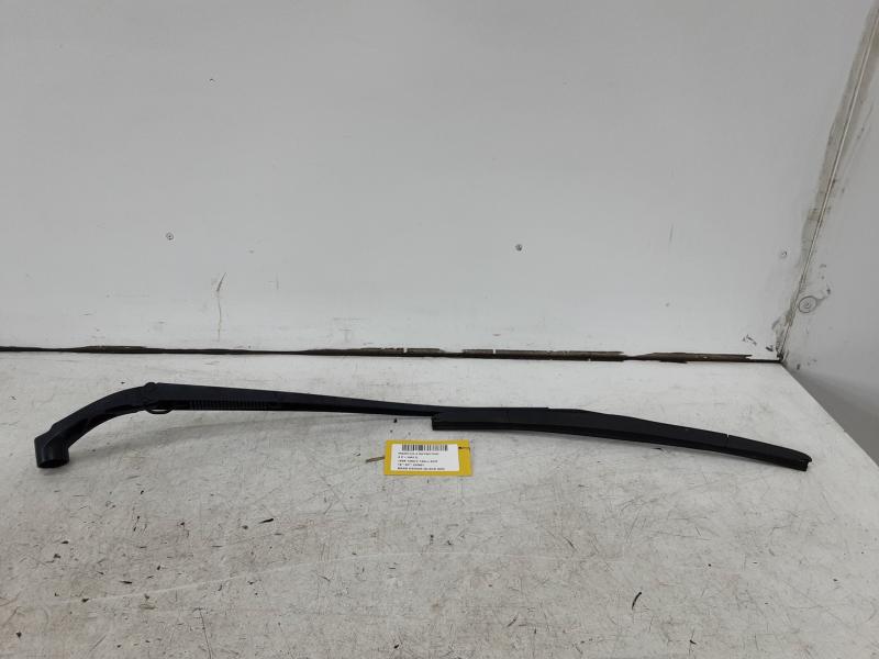 RIGHT FRONT WIPER ARM Mazda CX-3 02/15 - 2/18