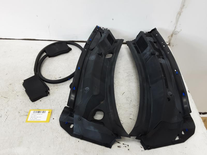 PLASTIQUE D'AUVENT Mazda CX-3 02/15 - 2/18