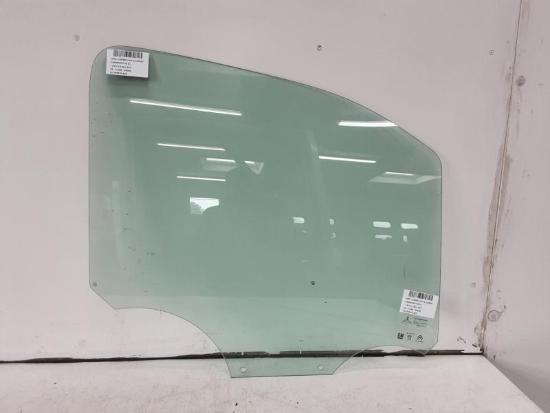 VITRE DE PORTE AVANT DROITE Opel COMBO 6/18+