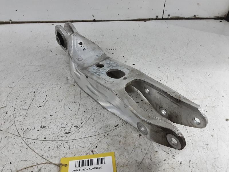 BRAS DE SUSPENSION ARRIERE GAUCHE Audi E-TRON 55