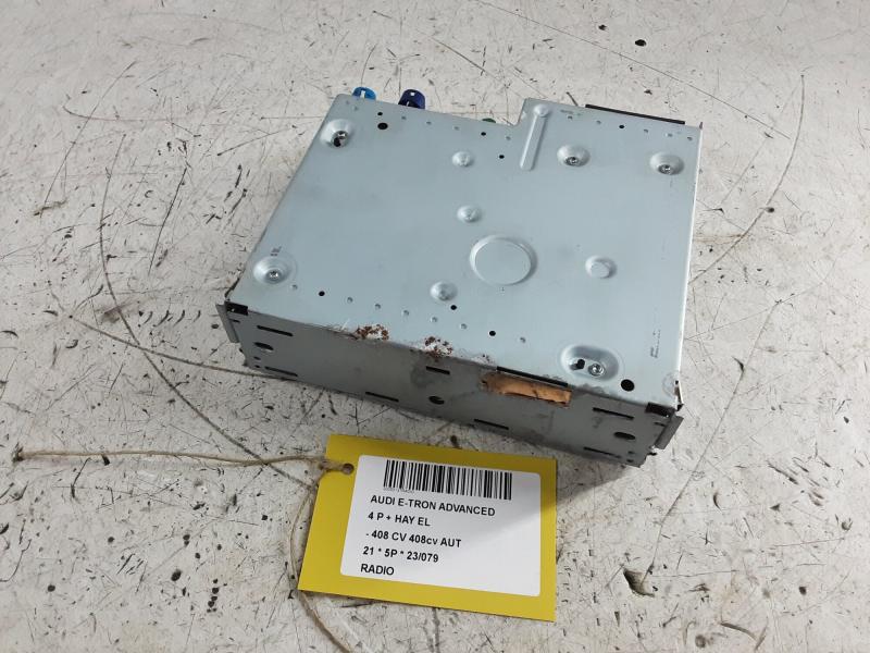 RADIO Audi E-TRON 55