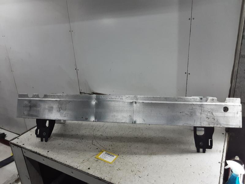 BUMPERBALK VOOR Audi E-TRON 55