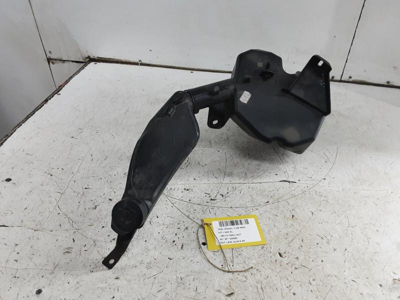 RUITENWASRESERVOIR VOOR Tesla MODEL Y 3/19+