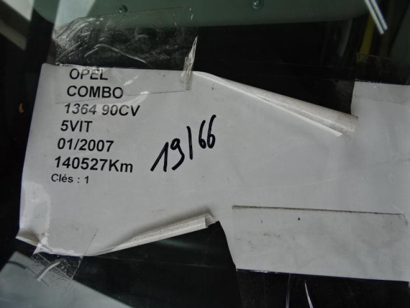 Opel COMBO 3/02 - 12 
