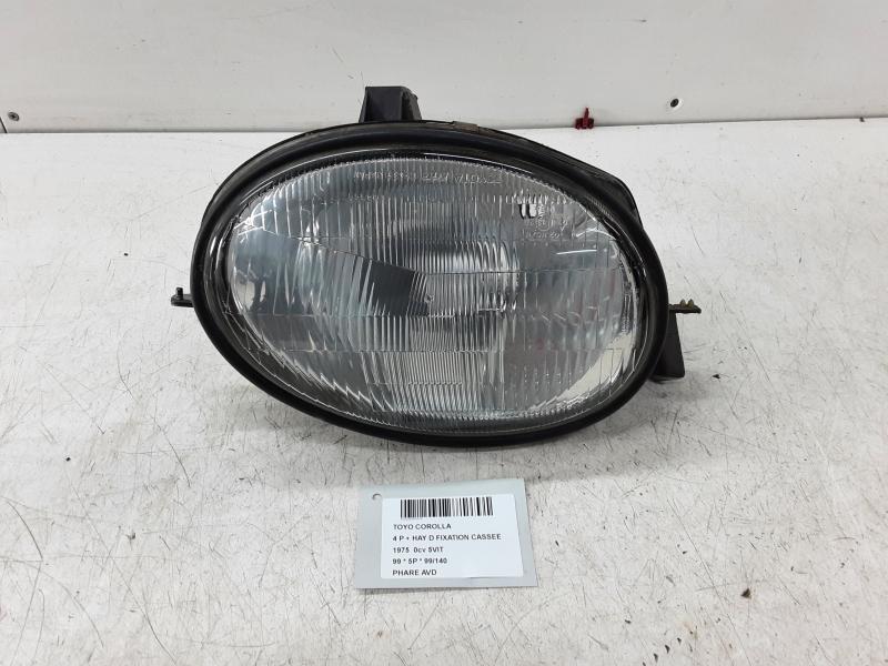 HEADLIGHT RIGHT Toyota COROLLA 97 - 02 E110