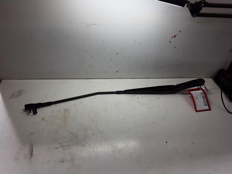 RUITENWISSERARM LINKS VOOR Vw GOLF V 11/03 - 08
