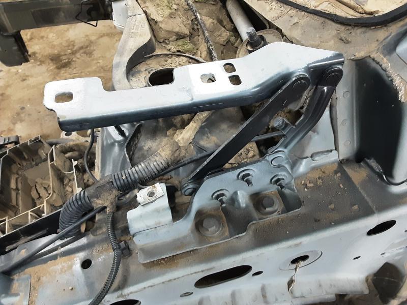 SCHARNIER MOTORKAP LINKS Opel ASTRA J 10 - 15 5P/D
