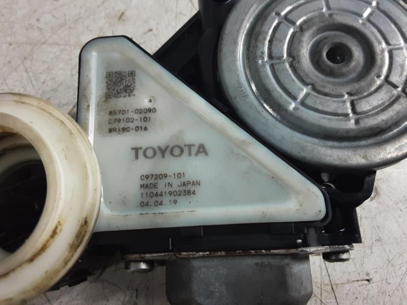 MOTOR RUITMECHANISME VOOR RECHTS Toyota COROLLA 5P/5D 18+