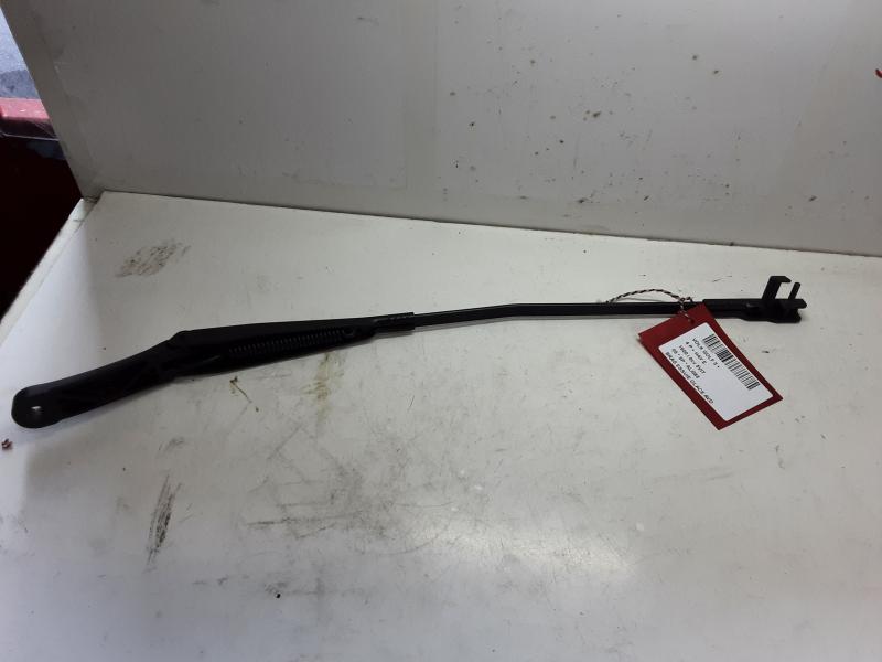 RIGHT FRONT WIPER ARM Vw GOLF V 11/03 - 08