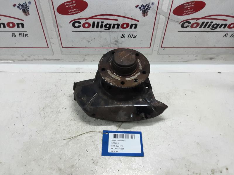 WIELNAAF VOOR RECHTS Opel OMEGA 9/86 > 9/90
