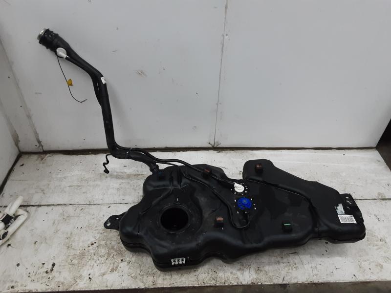 BRANDSTOFTANK BENZINE Nissan JUKE 8/19+