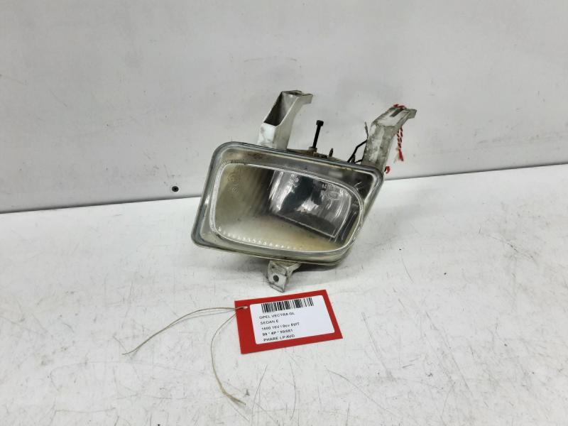 PHARE LONGUE PORTEE AVANT DROIT Opel VECTRA B 10/95 - 7/02