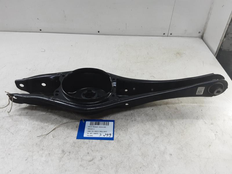 DRAAGARM ACHTER LINKS Vw PASSAT 11/14 - 19