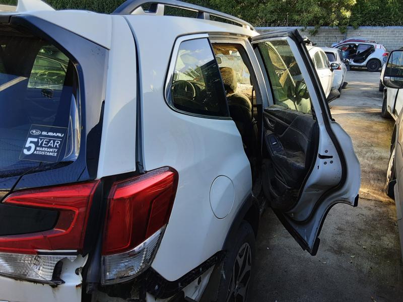 AILE ARRIERE DROITE Subaru FORESTER (5) 1/19+