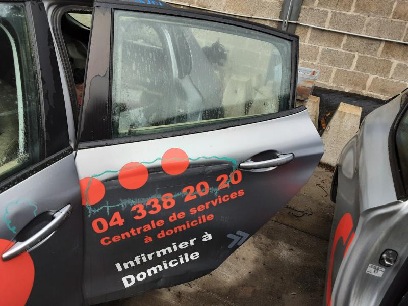 PORTE ARRIERE GAUCHE Peugeot 208 8/15 - 20