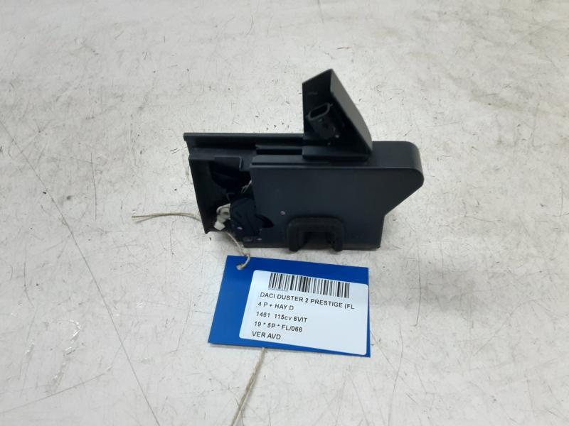 VERGRENDELING VOOR RECHTS Dacia DUSTER 1/18 - 24