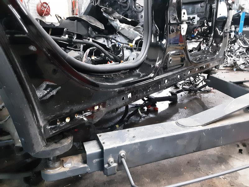 DREMPEL RECHTS Jeep GRAND CHEROKEE (WL) 2021+