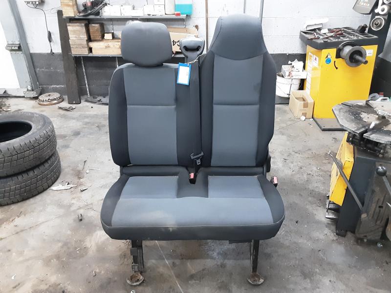 FRONT RIGHT SEAT Renault MASTER 10 - 8/19