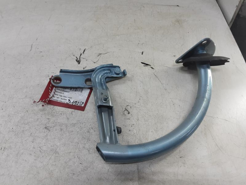 CHARNIERE DE MALLE DROITE Vw PASSAT 10/00 - 02/05
