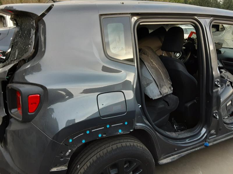 RECHTER HECKFLÜGEL Jeep RENEGADE (1) Facelift 9/18+