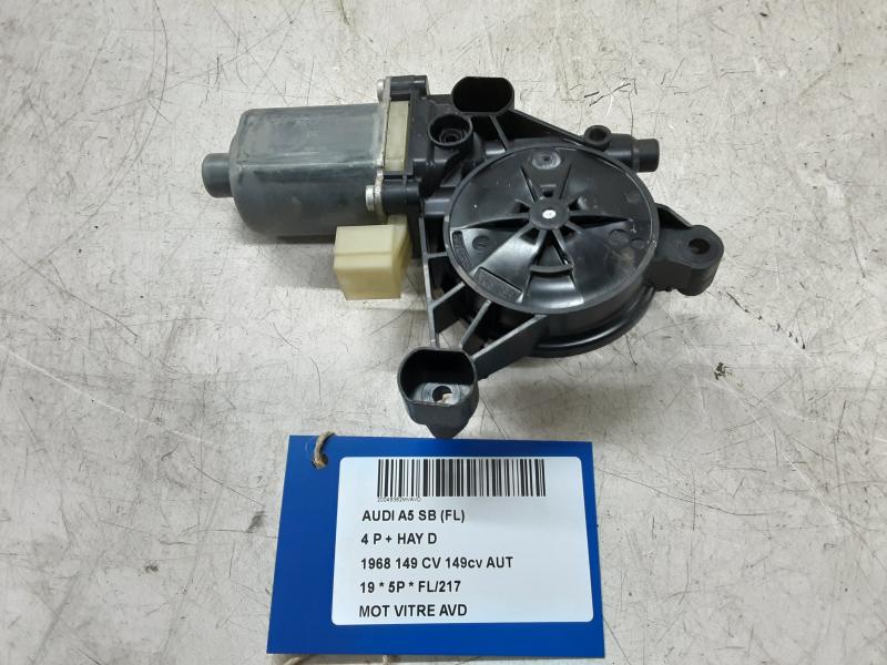 MOTEUR DE VITRE DE PORTE AVANT DROITE Audi A5 (3) 5/16+